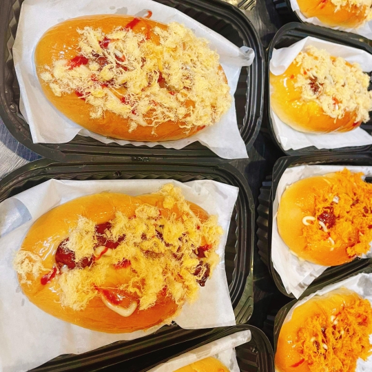 Bánh mì chà bông 
