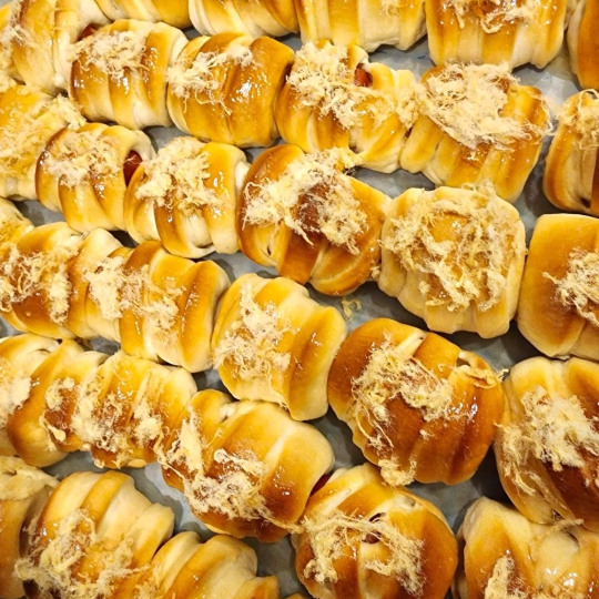 Bánh mì chà bông 2